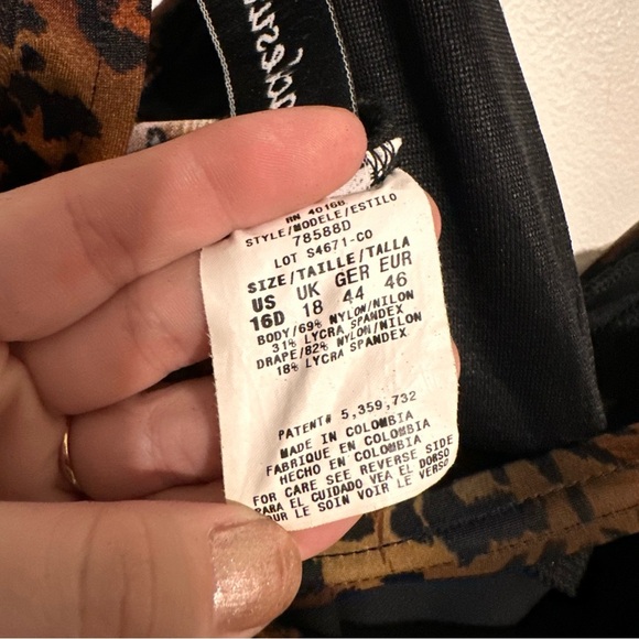 Miraclesuit Me-wow Oceanus Leopard Print One Piece Wrap Front Swimsuit Size 16D - Picture 7 of 7